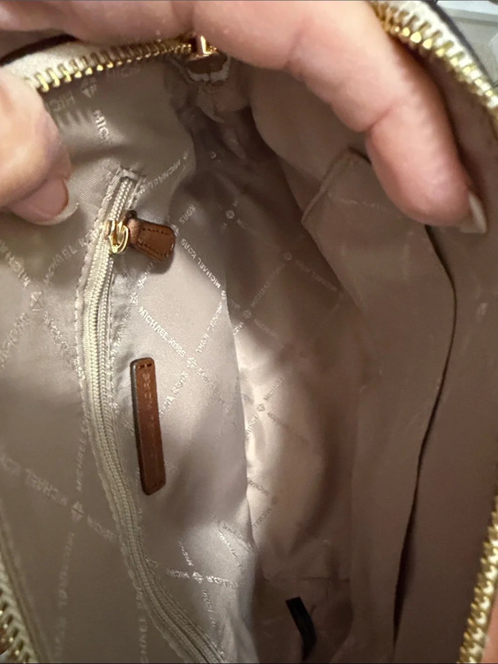 Michael Kors Beige/White Signature Crossbody with Brown Strap